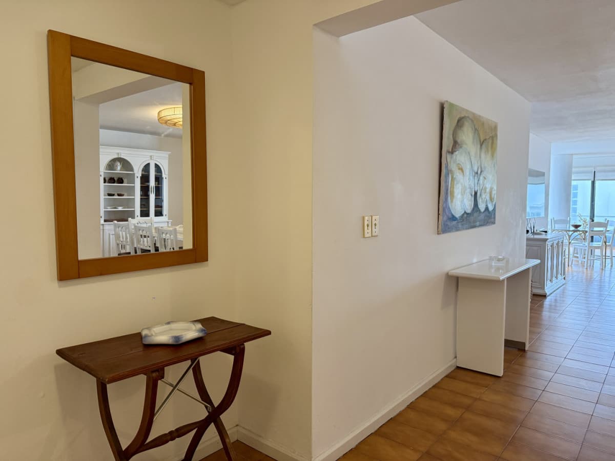 Venta apartamento 3 dormitorios. Punta del Este
