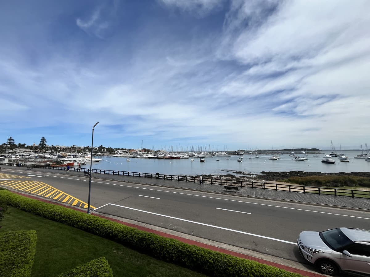 Venta apartamento 3 dormitorios. Puerto de Punta del Este