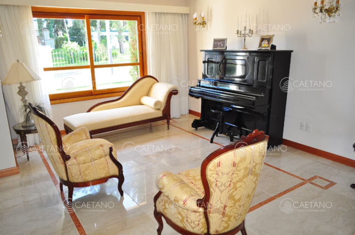 Casa en Mansa, 5 dormitorios  ABIERTO A NEGOCIOS, TOMA TERRENO O APARTAMENTOS .PUEDE FINANCIAR 40% CON INTERES — foto 2