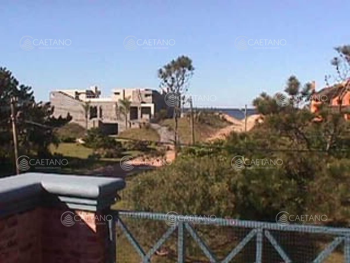 CASA EN PROPIEDAD HORIZONTAL, EN ZONA DE TIO TOM — foto 3