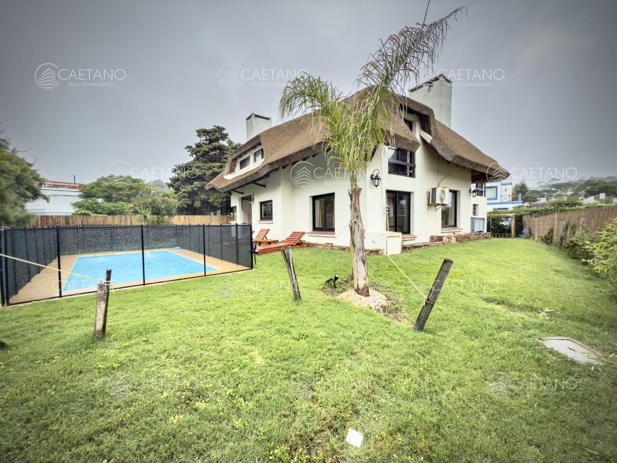 Casa en La Rinconada Punta Ballena a metros del mar — foto 3