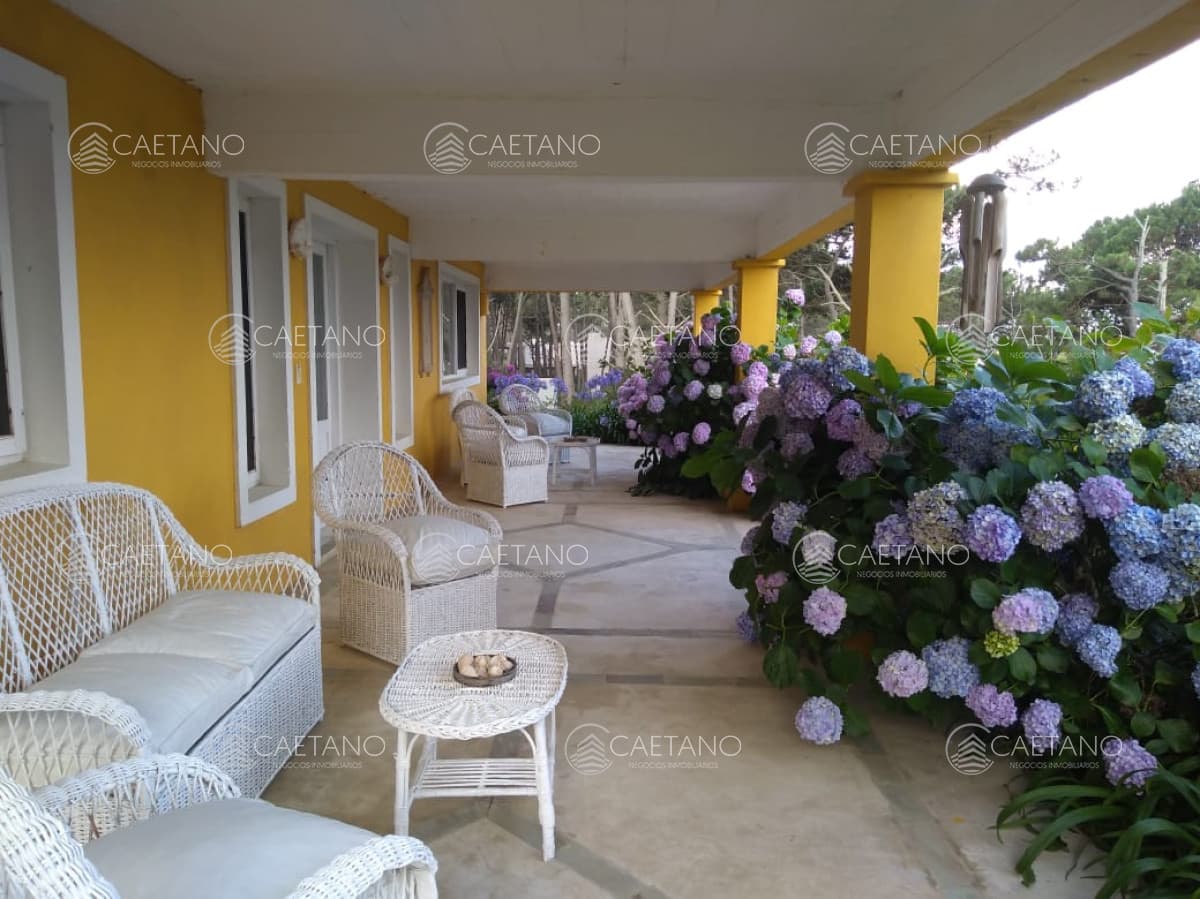 Casa en venta y alquiler frente al mar en Manantiales. — foto 2