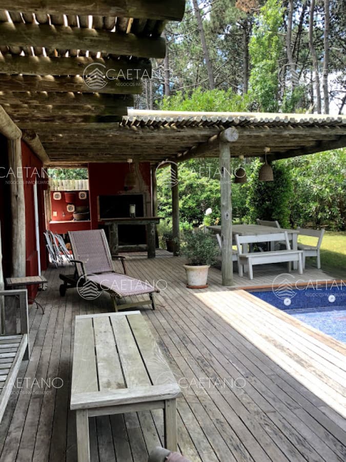 Impòrtante propiedad en venta y alquiler en el barrio privado mas cool de Manantiales. — foto 3
