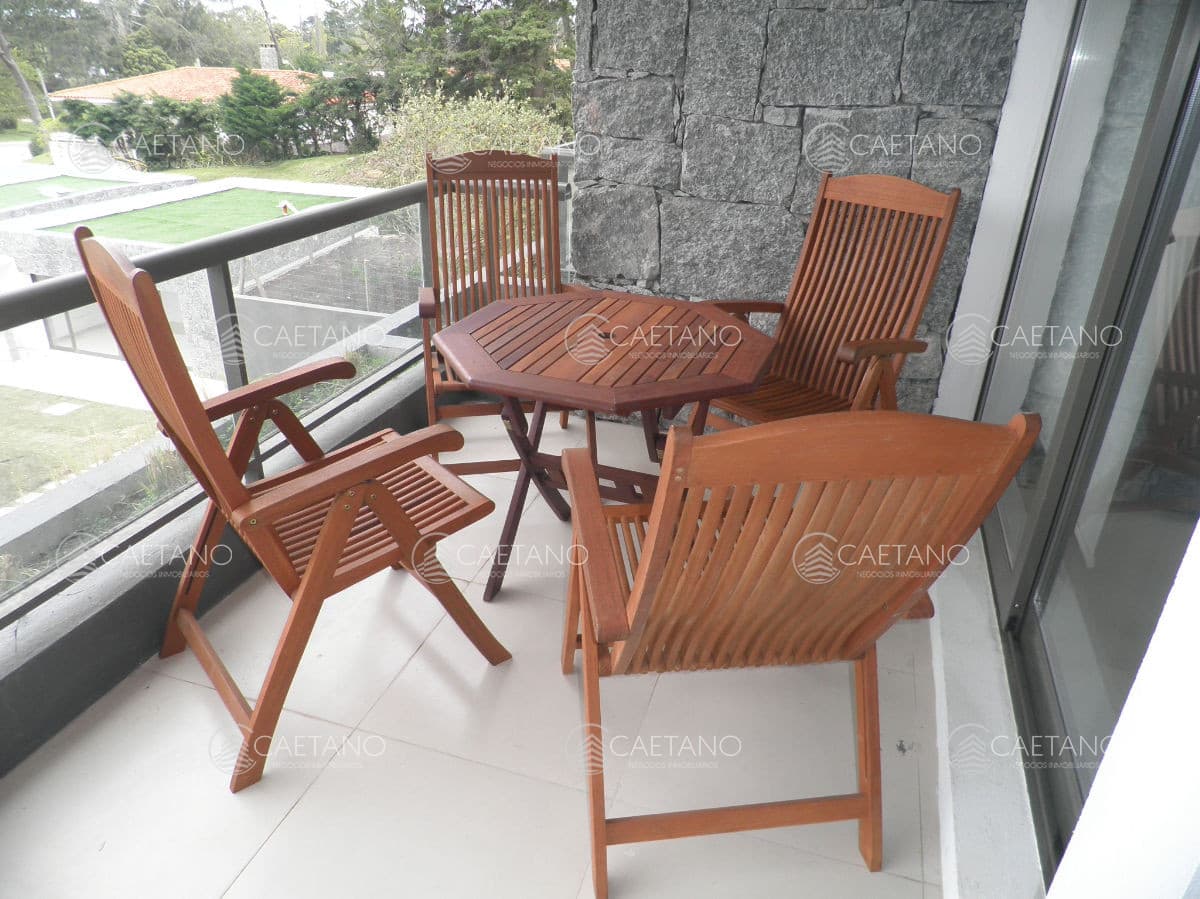 Lindo apto. con vista al bosque y terraza con parrillero — foto 3