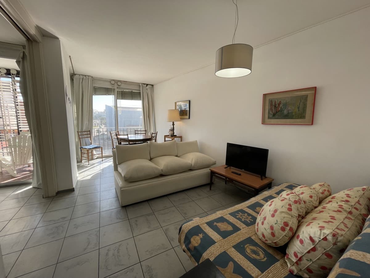 Amplio apartamento, muy luminoso