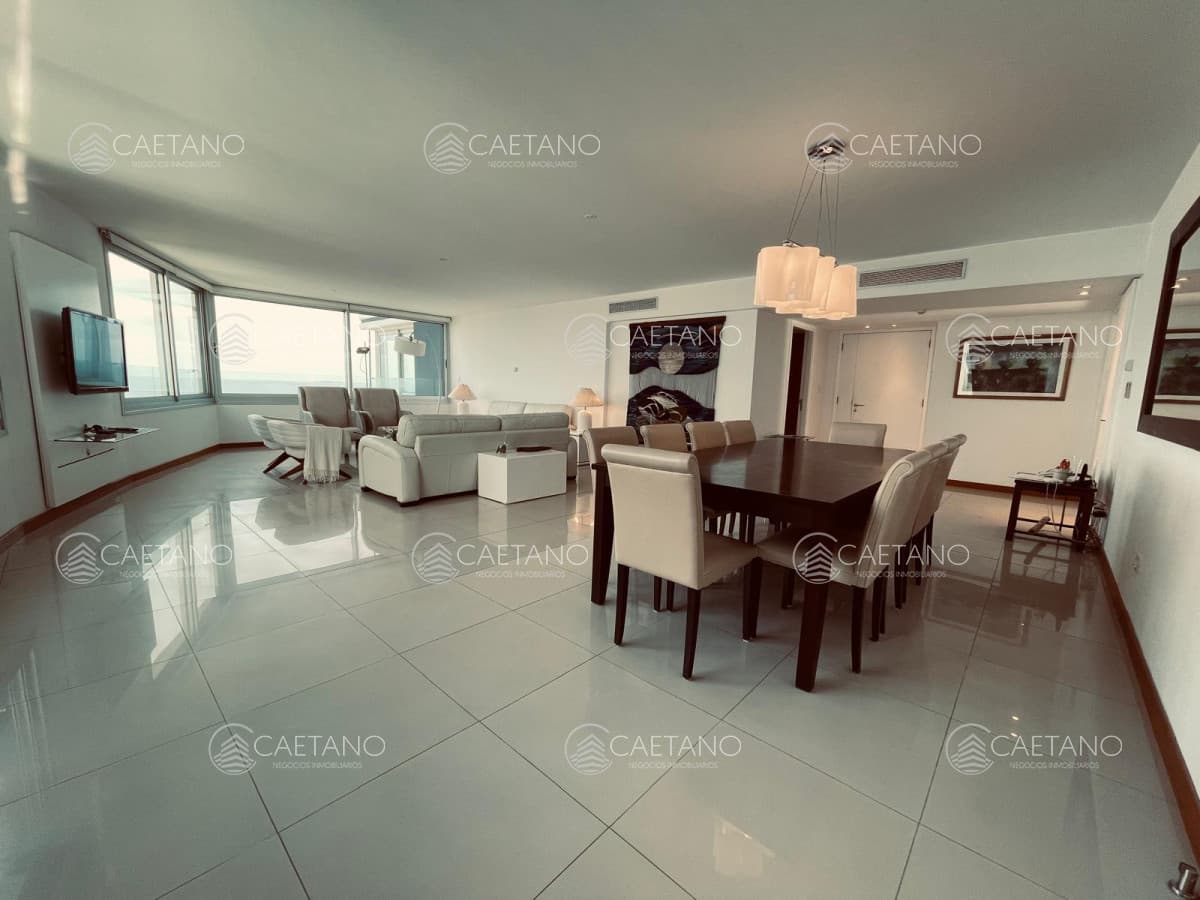 ALQUILER POR TEMPORADA DE APARTAMENTO EN TORRE DE CATEGORIA PRIMERA LINEA BRAVA — foto 3