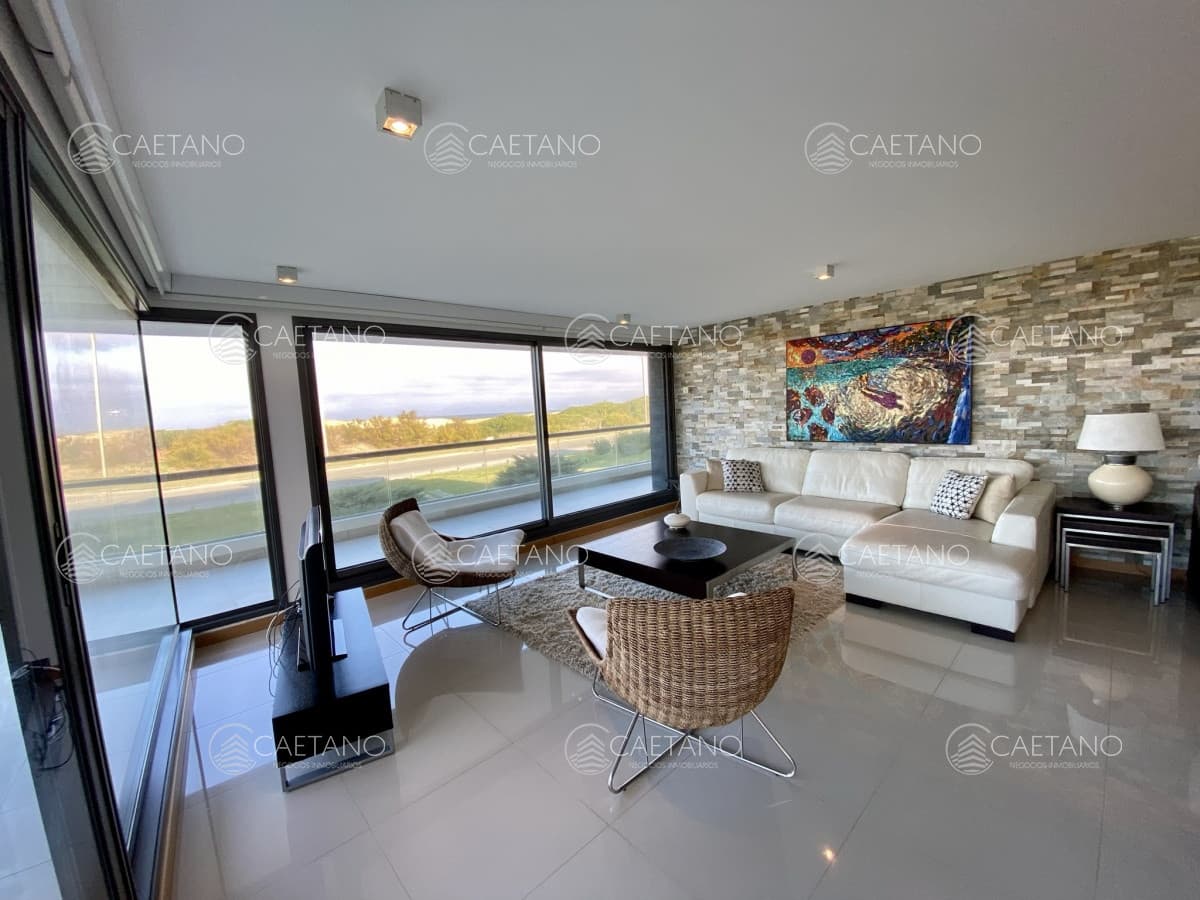 Espectacular apartamento ubicado en la Brava — foto 2