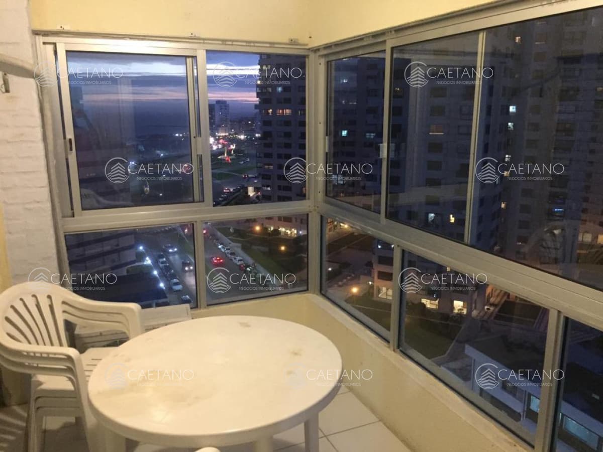 Confortable apartamento ubicado en mansa Punta del Este. — foto 2