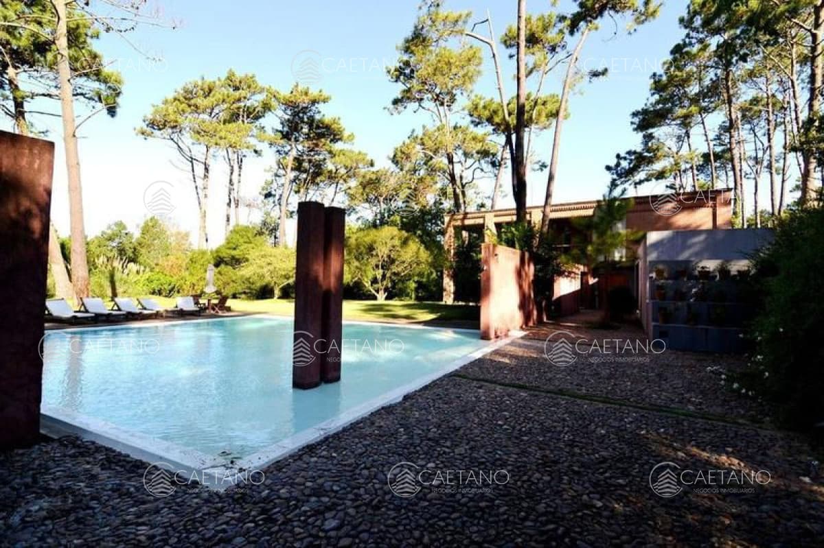 Casa en Rincón del Indio 4 dormitorios y dependencia con piscina y parrillero — foto 2