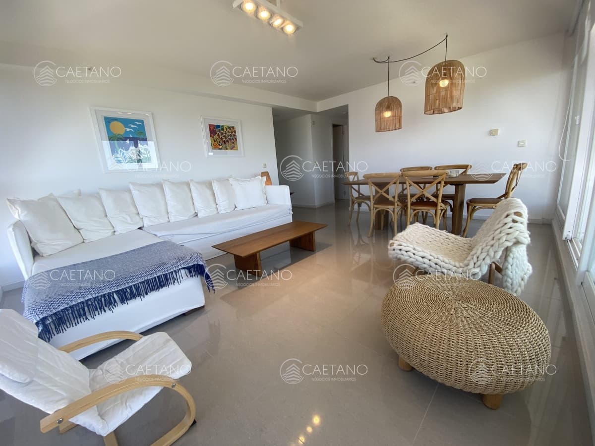 Apartamento en alquiler anual Torre One Punta del Este