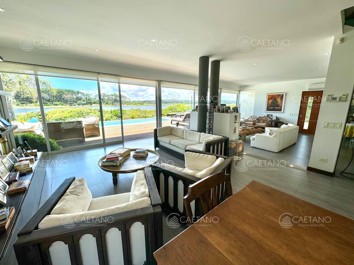 Casa en venta con 4 dormitorios frente a Laguna del Diario, Punta del Este, Maldonado — foto 3