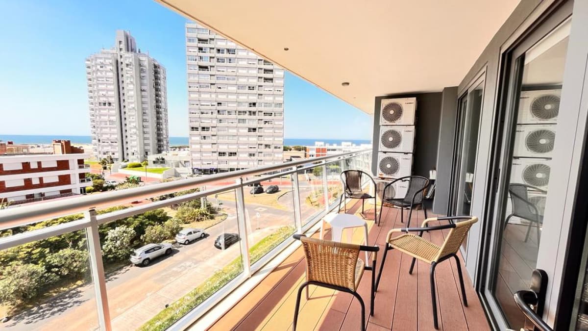 Tres dormitorios con vista al mar