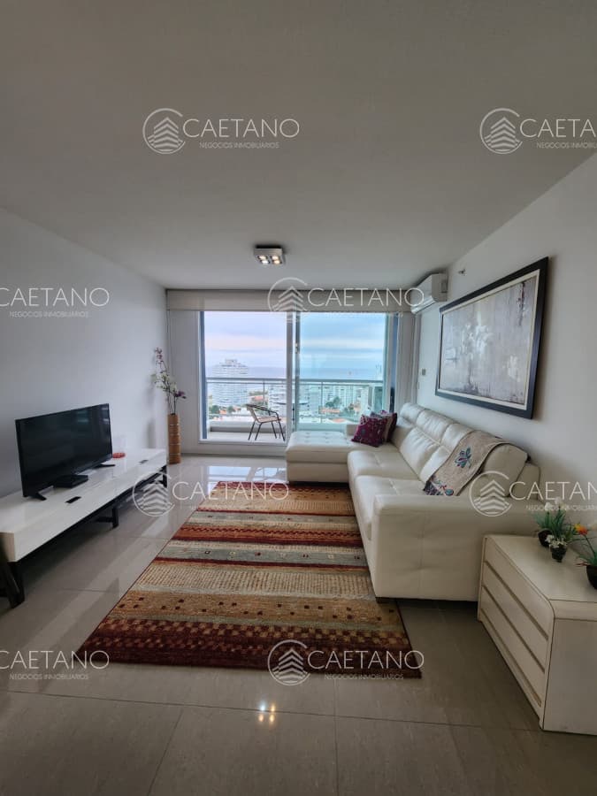 Apartamento en venta en torre One, 1 dormitorio amueblado, vista al mar, playa brava — foto 3