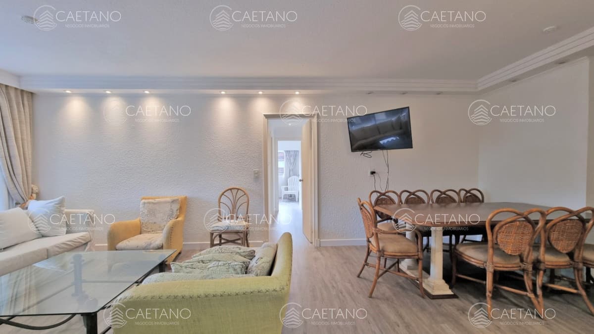 En venta apartamento de 2 dormitorios en Mansa - Punta del Este — foto 2