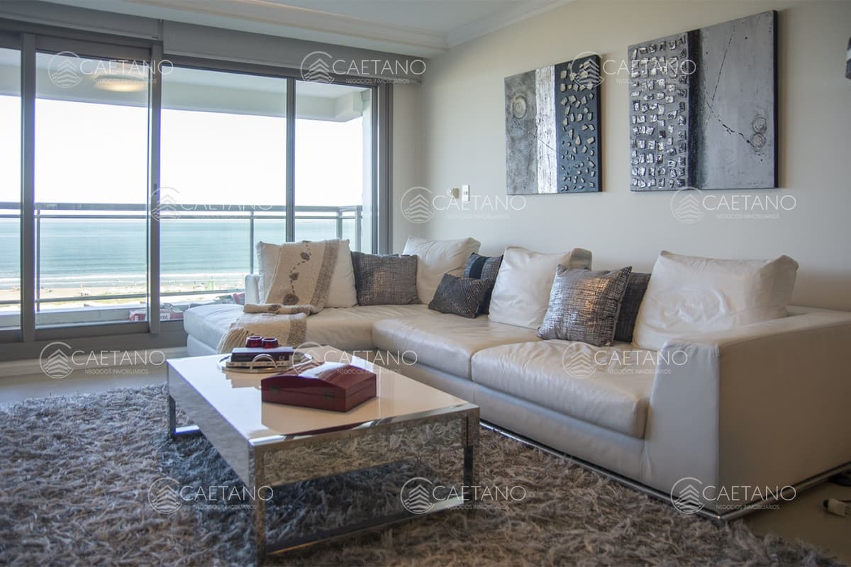 Vende apartamento de 3 dormitorios en Torre Imperiale I, Frente al mar, Punta del Este — foto 3