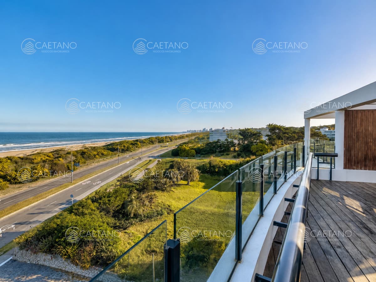 Hermoso penthouse con una ubicación privilegiada de la brava — foto 2