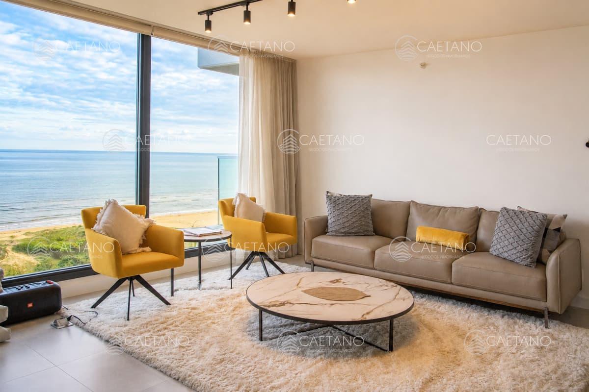 Departamento con vista al mar, en el edificio Venetian. — foto 3