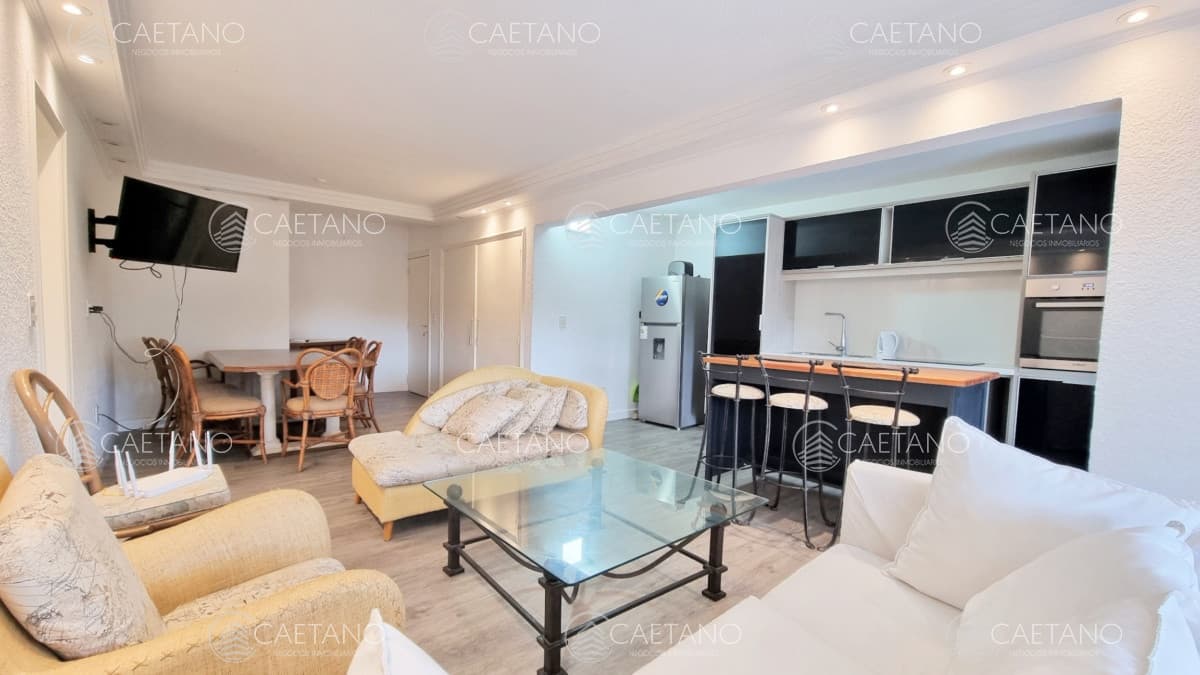 En venta apartamento de 2 dormitorios en Mansa - Punta del Este
