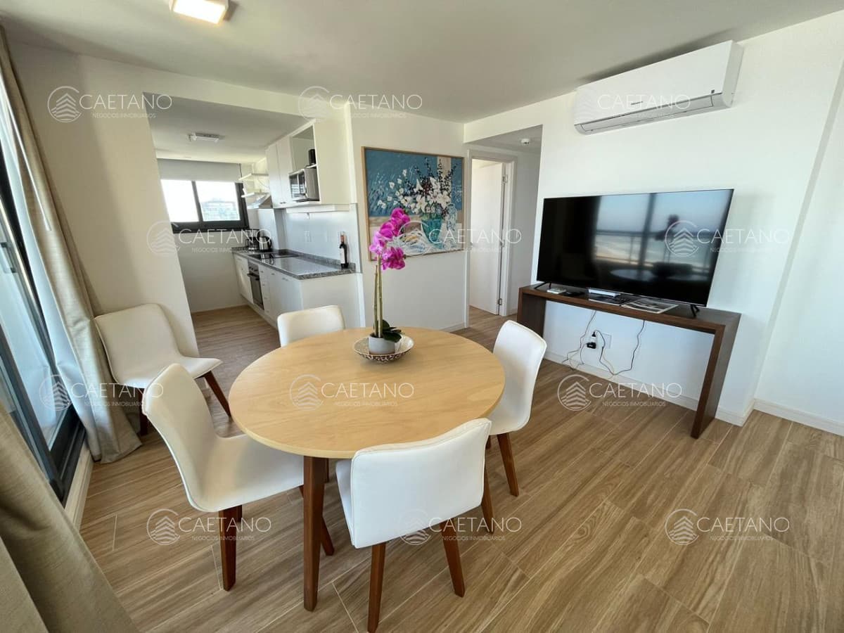 Vende apartamento de 2 dormitorios en Punta del Este. Financia — foto 3