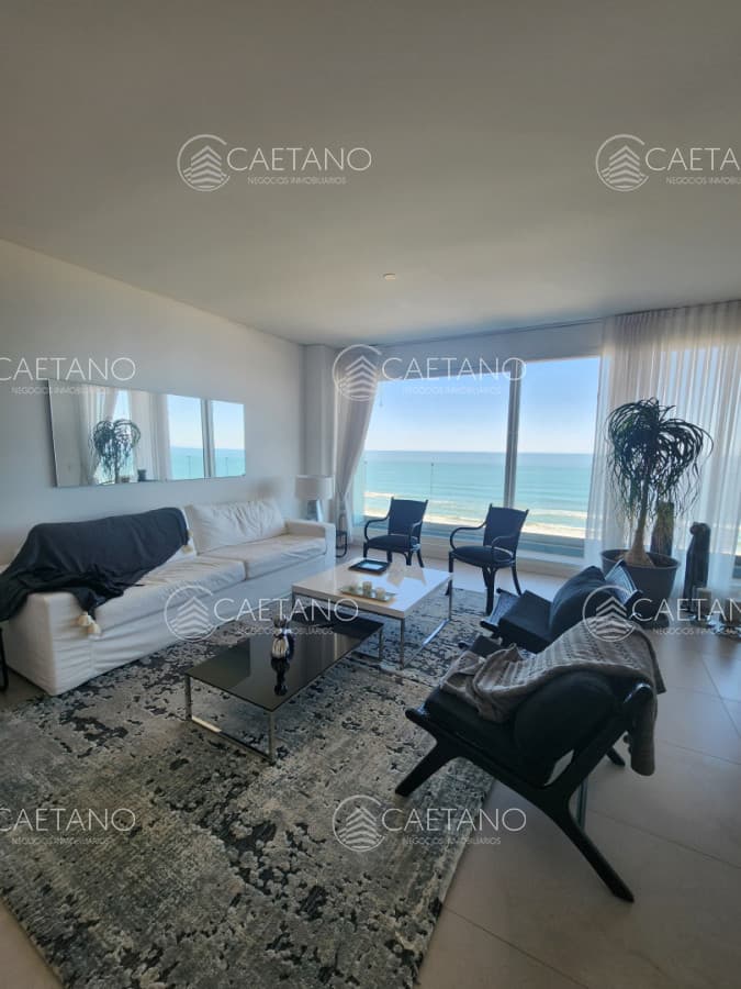 Vende apartamento de 3 dormitorios en suite, con vista al mar en Brava, Punta del Este — foto 3