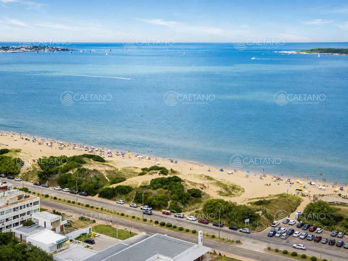Departamento de 3 dormitorios en suite y dependencia  en venta en Torre Le jardin — foto 2