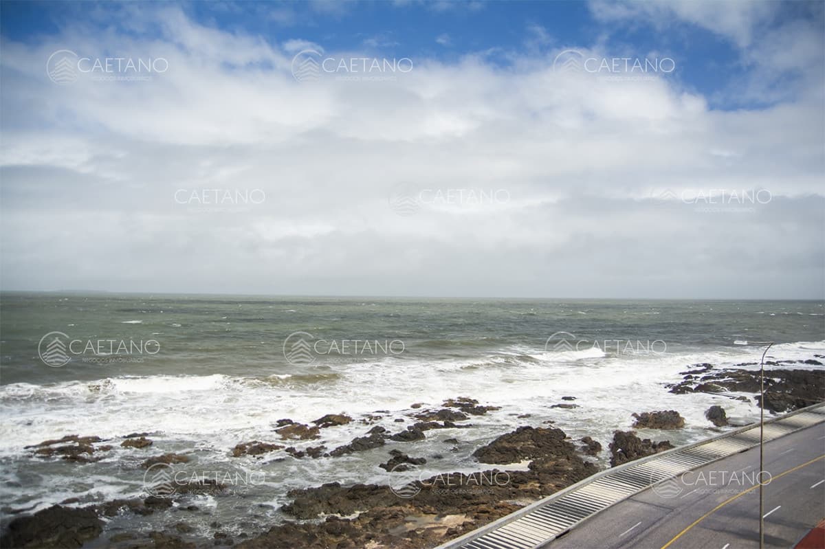 Departamento en venta, 3 dormitorios con linda vista al mar.
