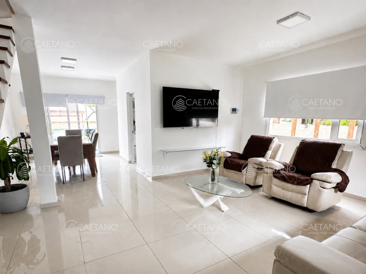 Casa 4 dormitorios alquiler anual Pinares — foto 3