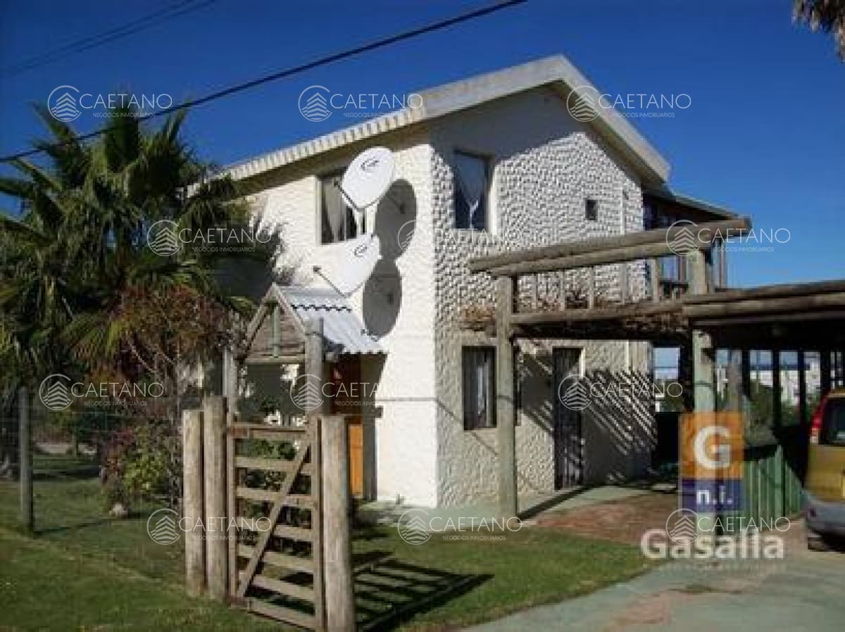 Casa en venta en El Chorro a 200 mts del mar — foto 2