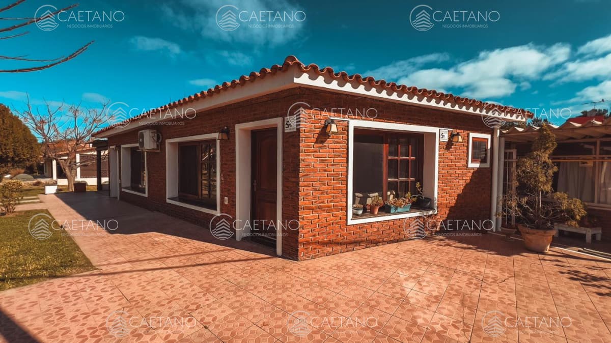 Venta casa 5 dormitorios. Playa hermosa, Piriapolis — foto 2