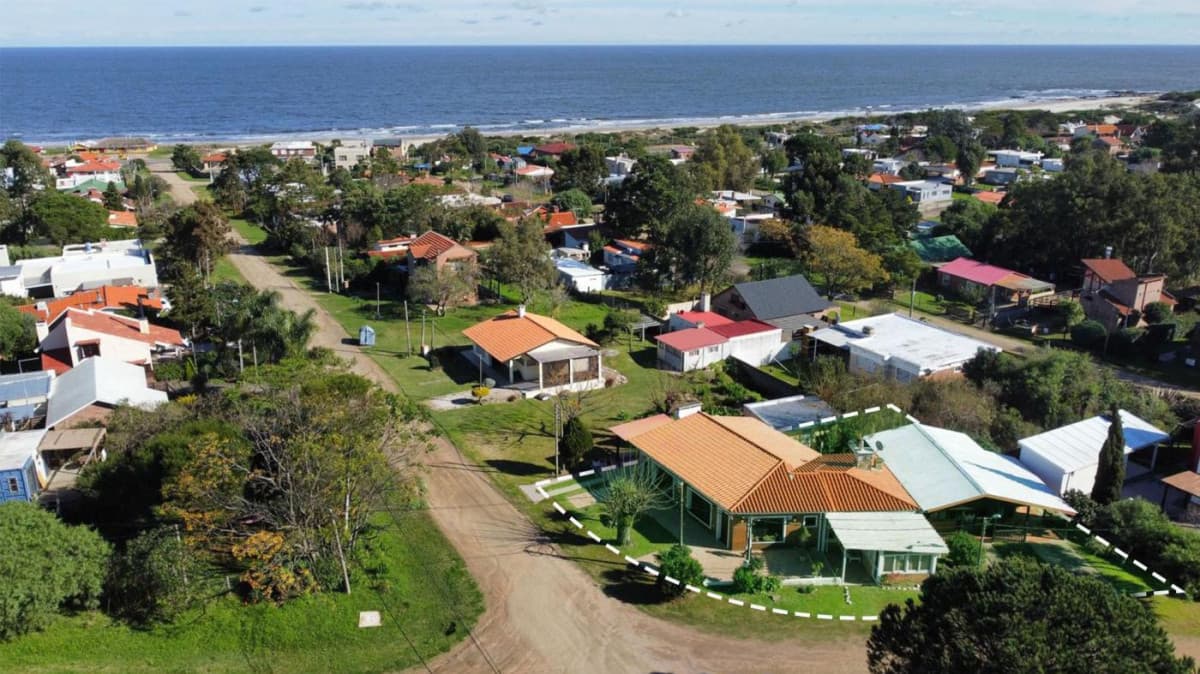 Venta casa 5 dormitorios. Playa hermosa, Piriapolis