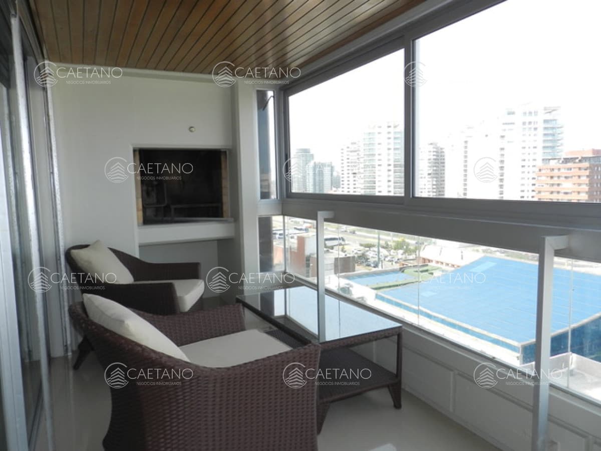 Apartamento en Mansa 3 dormitorios 3 baños con terraza — foto 2