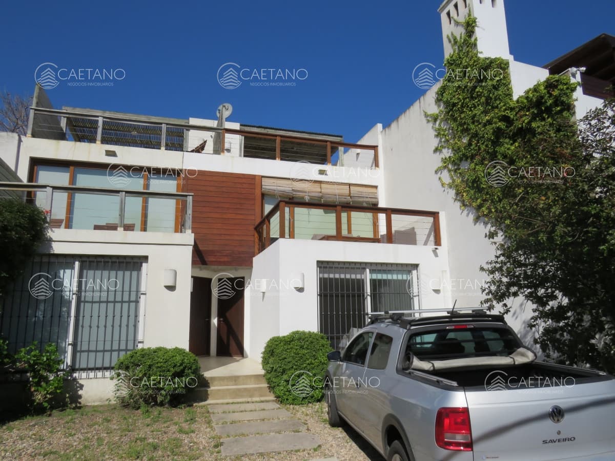 Apartamento en alquiler temporal 3 dormitorios La Barra — foto 2