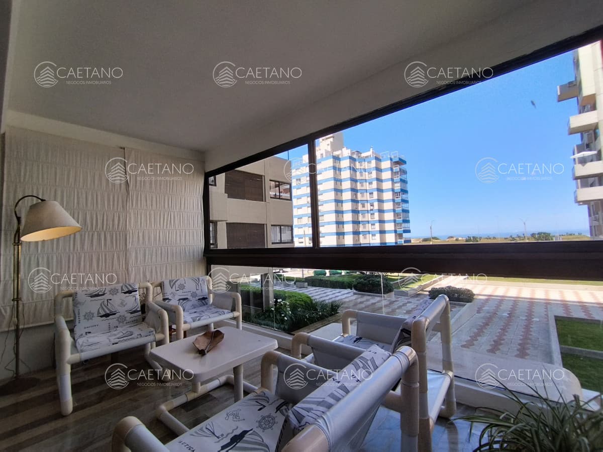 Apartamento de dos dormitorios en alquiler en Punta del Este — foto 2