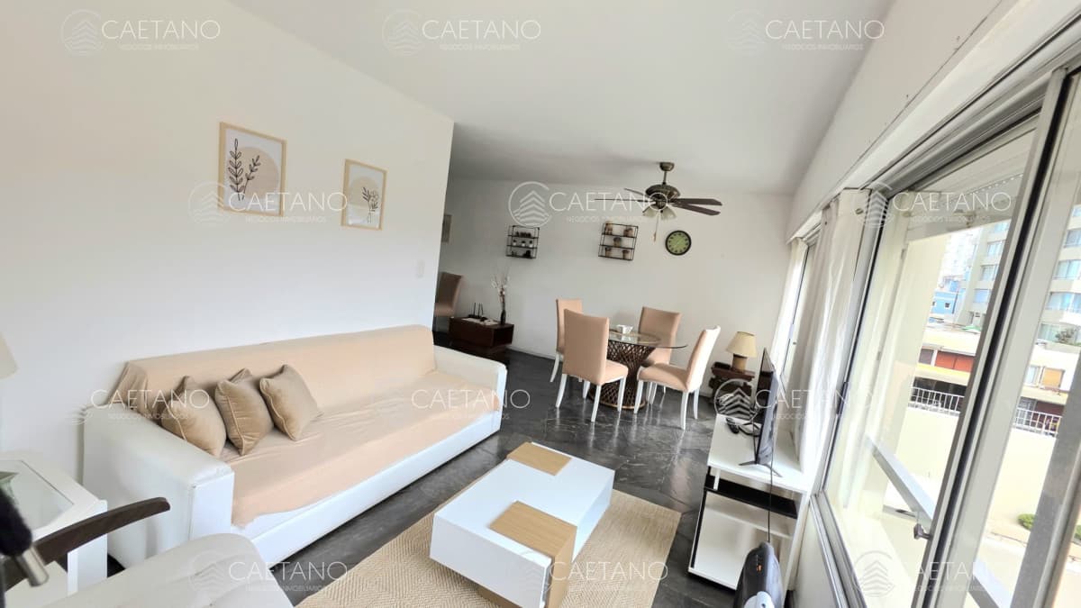 Venta de apartamento de dos dormitorios en Punta del Este — foto 2