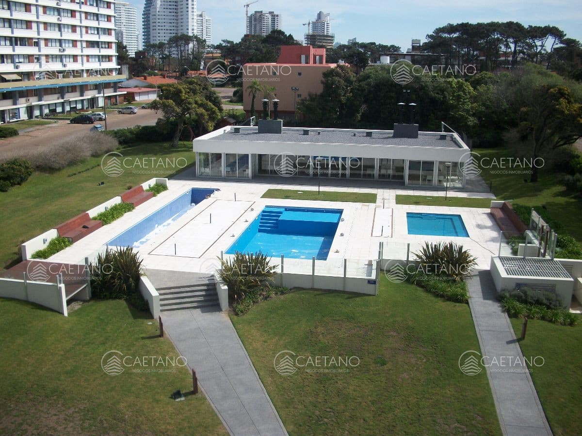Apartamento, Playa Brava 3 dormitorios y 3 baños