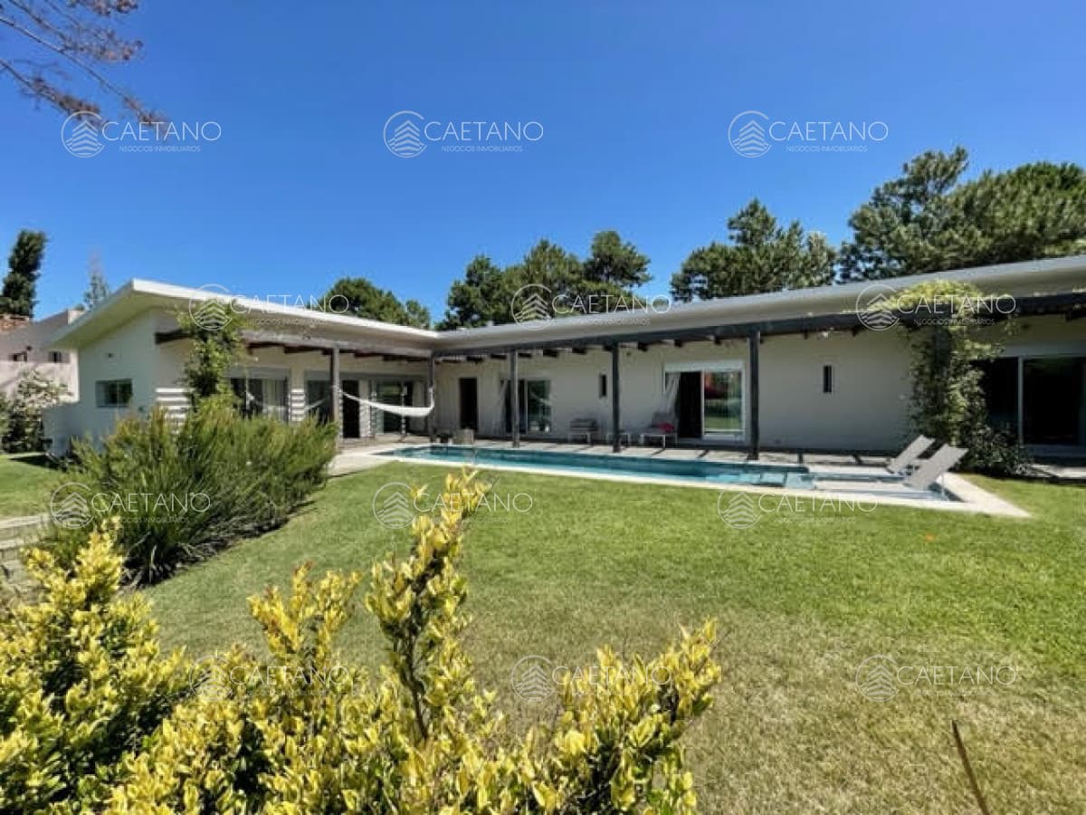 Venta de Casa Nueva en Bo. Privado — foto 3
