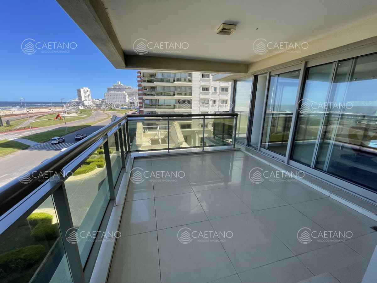Apartamento en Brava, 3 dormitorios * — foto 3