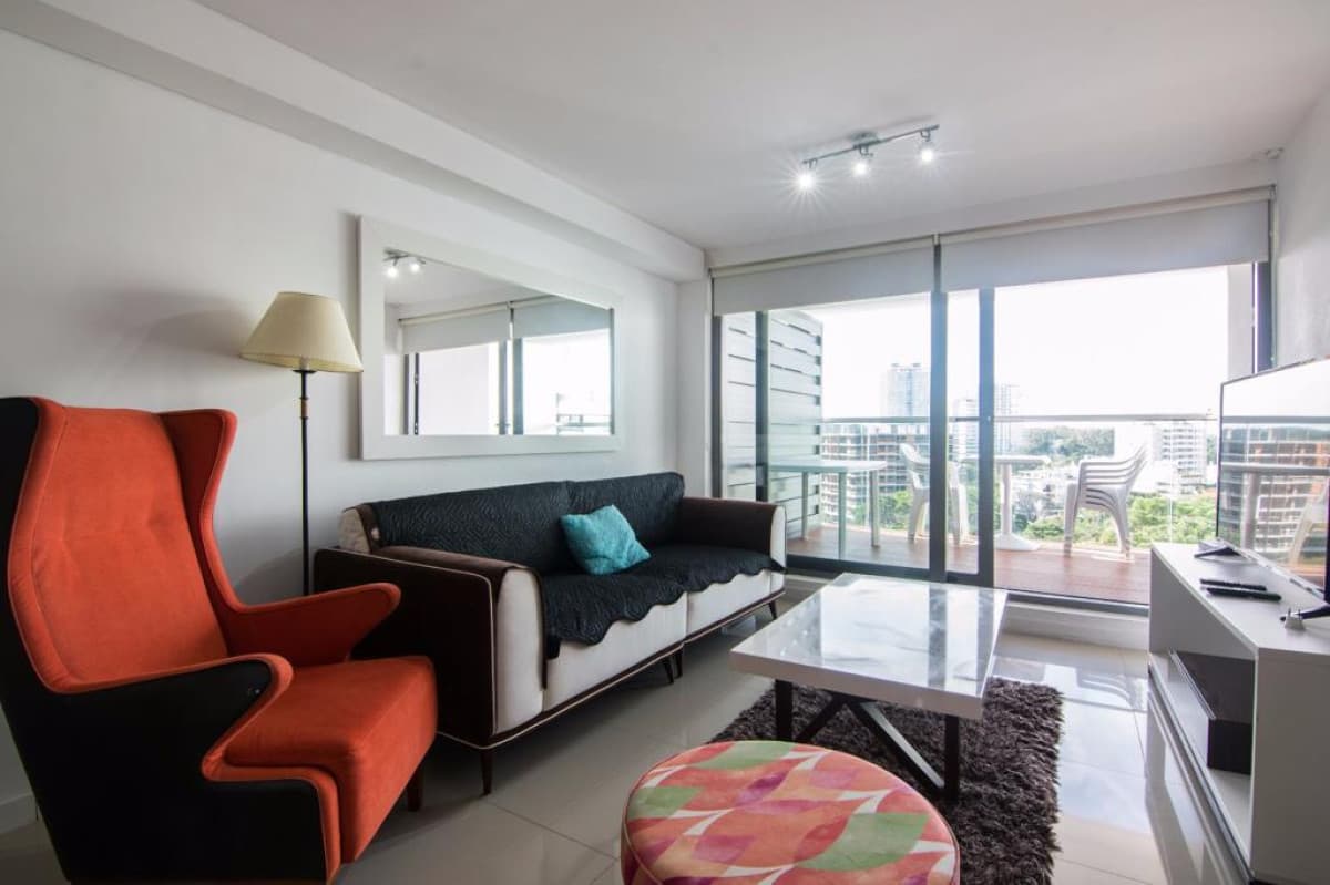 Venta y alquiler temporal de apartamento 2 dormitorios en Chronos Playa Brava Punta del Este