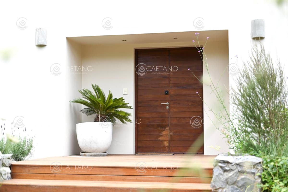 CASA EN VENTA EN EL TESORO, LA BARRA