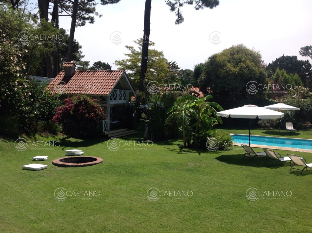 Alquiler temporal casa 4 dormitorios. Playa mansa Punta del Este. — foto 3