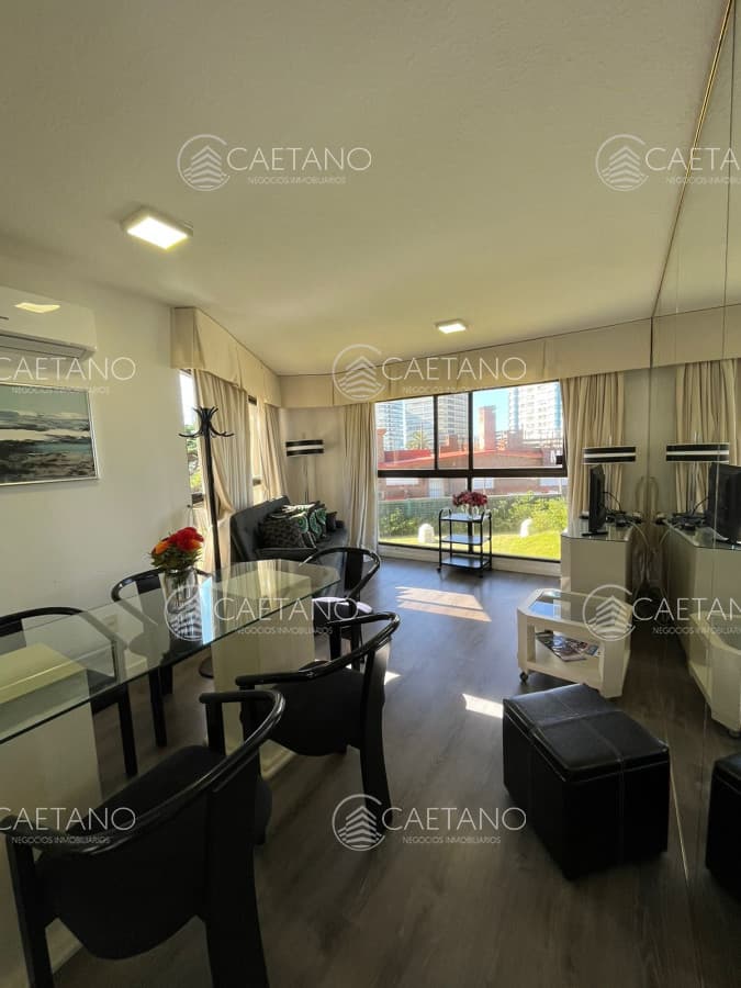 TORRES CRISTAL PUNTA DEL ESTE VENTA DE APARATMENTO DE 1 DORMITORIO EN BRAVA — foto 2