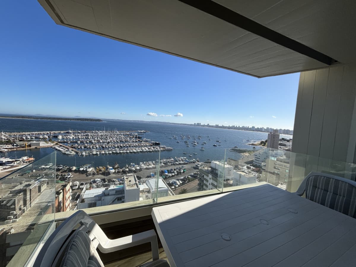 Apartamento en Venta, Peninsula, Punta del Este, 3 Dormitorios.