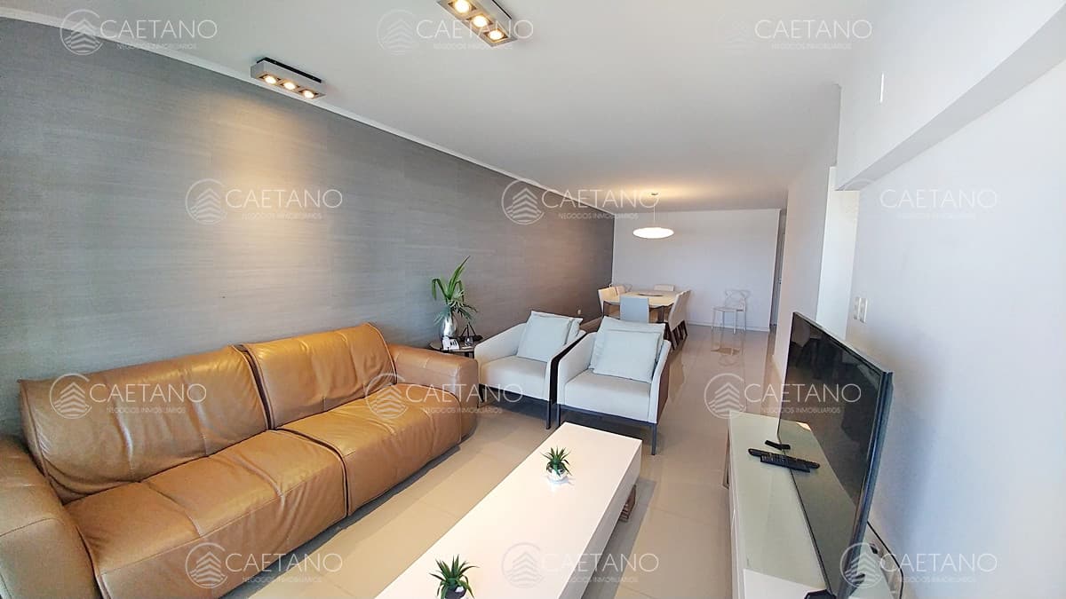 Apartamento de 3 dormitorios en Punta del Este — foto 2