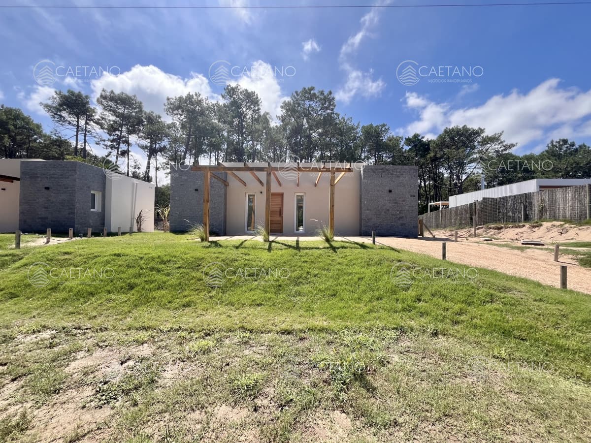 Venta casa 2 dormitorios. Chihuahua, Punta Ballena