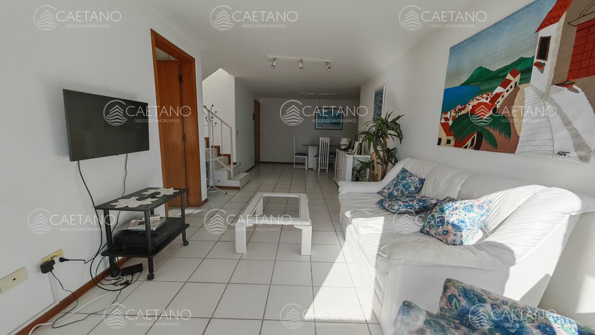 Alquiler anual penthouse en Punta del este playa mansa 2 dormitorios — foto 3