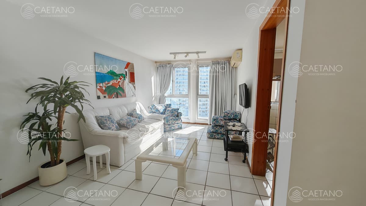 Alquiler anual penthouse en Punta del este playa mansa 2 dormitorios