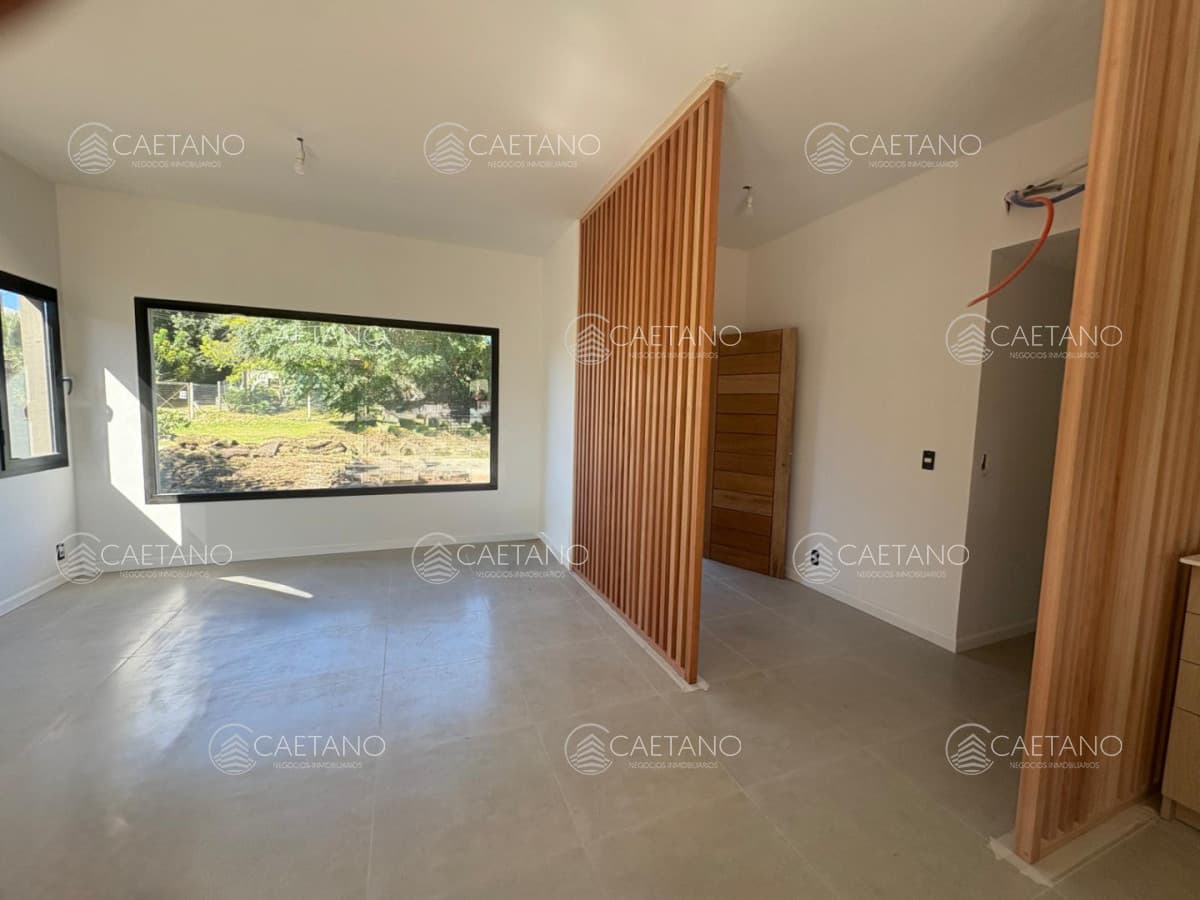 Casa a Estrenar en Padron único en Pinares 3 Dormitorios con Aires y Barbacoa — foto 2