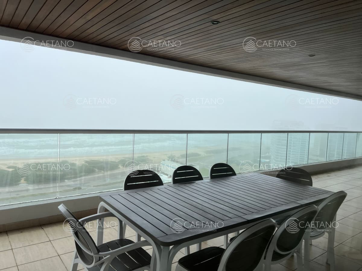 Apartamento en Brava, 3 dormitorios * — foto 2