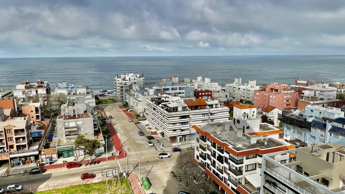 Oportunidad reciclada en Torre Verona, 2 dormitorios, Vistas!!!