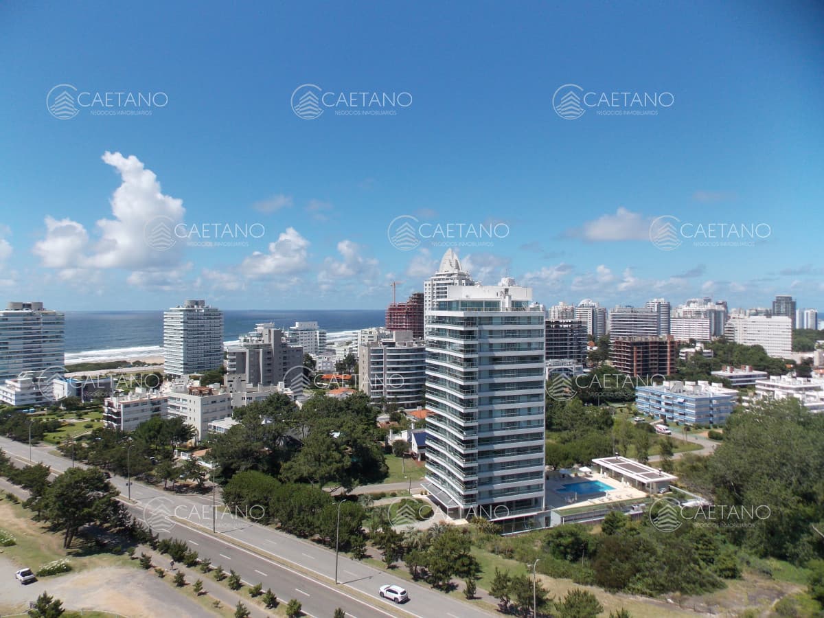 Brava - Torre ONE I - Piso alto